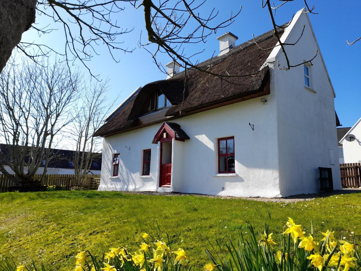 Donegal Thatched Cottage Loughanure Exterior photo